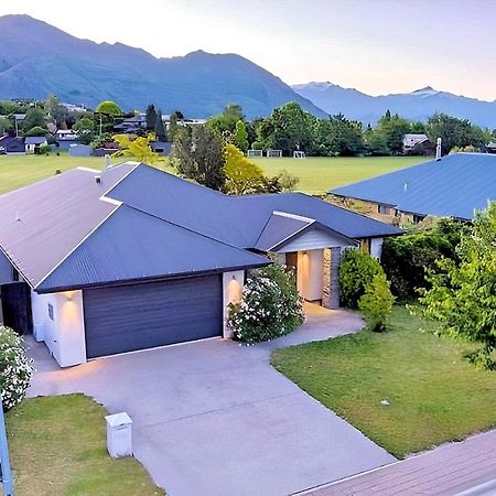 Wanaka Holiday Home Esterno foto